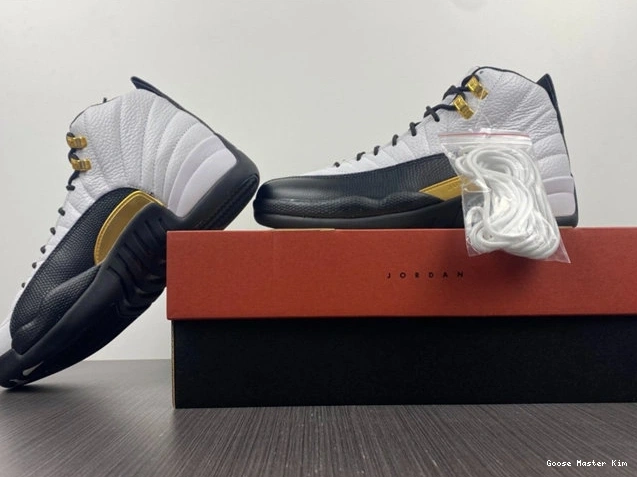 12 CT8013- WeatherProof 4142 Taxi Retro Royalty Jordan 1028